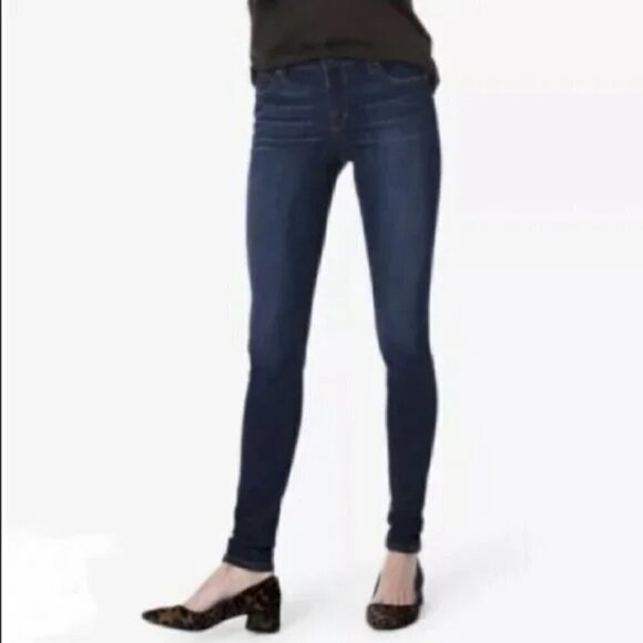 Joe's Jeans, Size 29. Chelsea Fit, Dark Wash, Excellent Used Condition - Picture 9 of 11